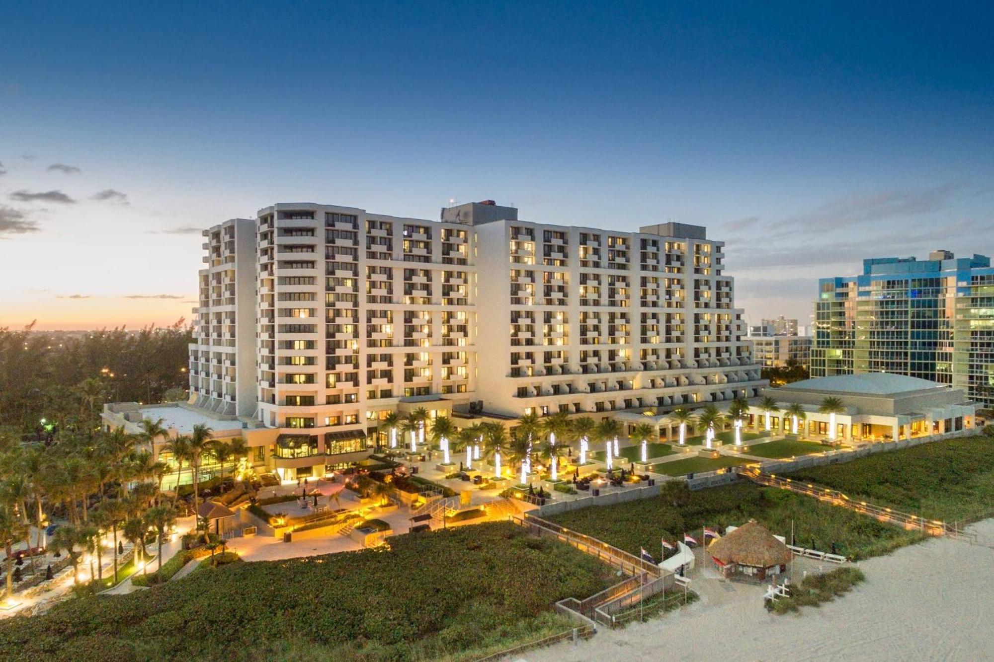 Fort Lauderdale Marriott Harbor Beach Resort & Spa Exterior foto